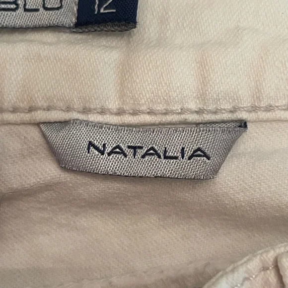 Bandolino “Natalia” woman’s white jeans,‎ size 12 - Picture 11 of 13